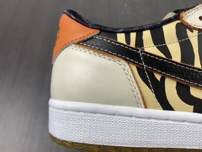 Rep TBK Tiger the of Air Jordan Year DH6932-100 OG Low 1 0616